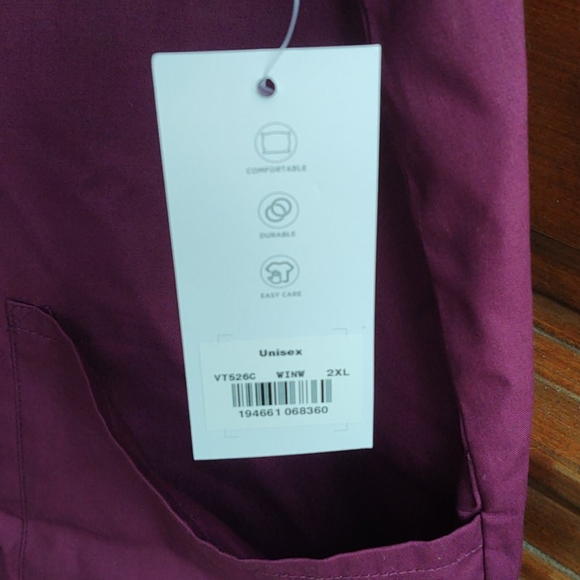 NWT one set of Scrubs…Top with Bottoms - Picture 6 of 6